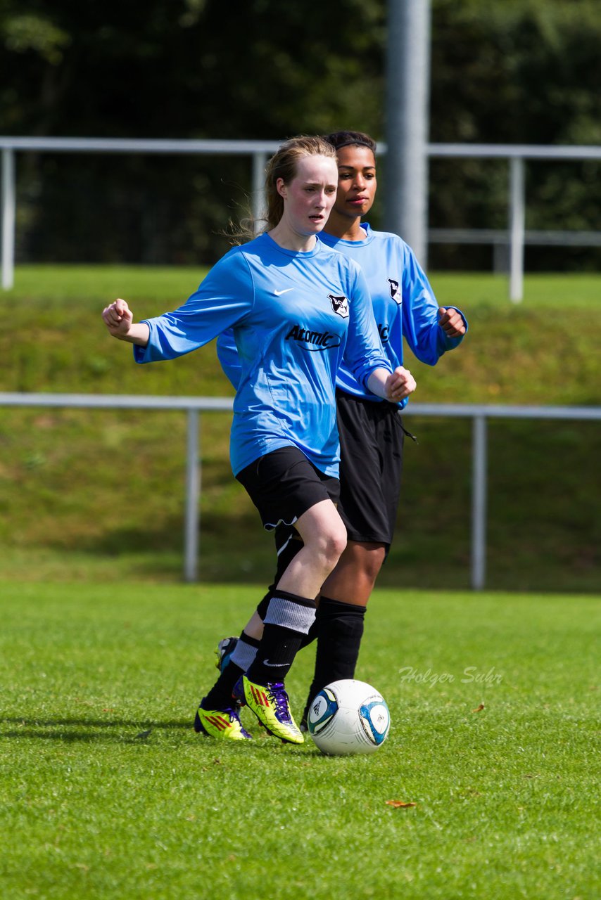 Bild 240 - B-Juniorinnen SV Henstedt Ulzburg - Frauen Bramfelder SV 3 : Ergebnis: 9:0